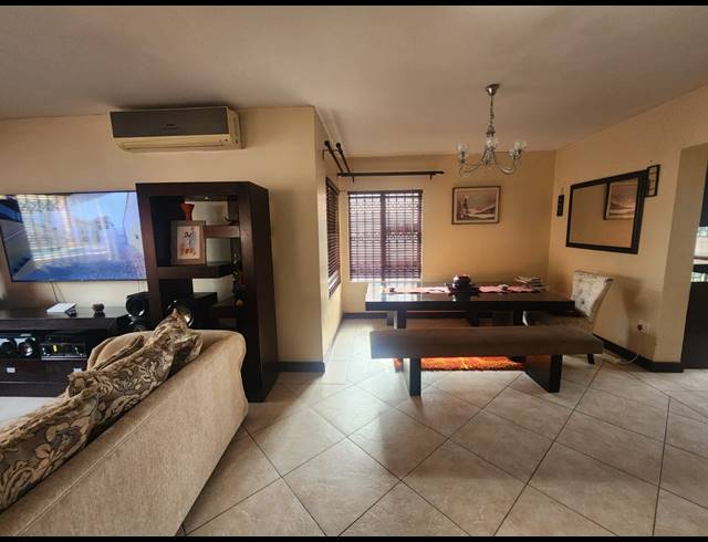 4 BEDROOM HOUSE FOR SALE IN SAFARI GARDENS